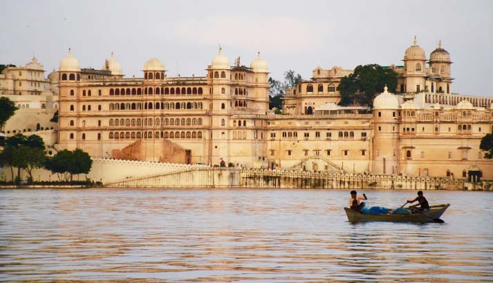 Jaipur to Udaipur Taxi Tour