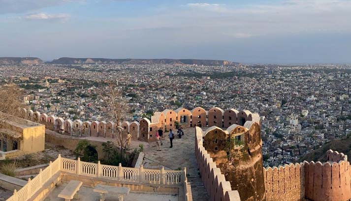 Nahargarh Fort cab taxi